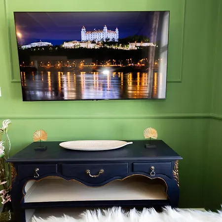 New, Stylish&spacious Bratislava