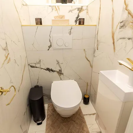 Daire New, Stylish And Spacious Bratislava