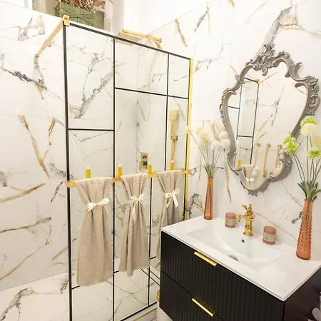 Daire New, Stylish And Spacious Bratislava