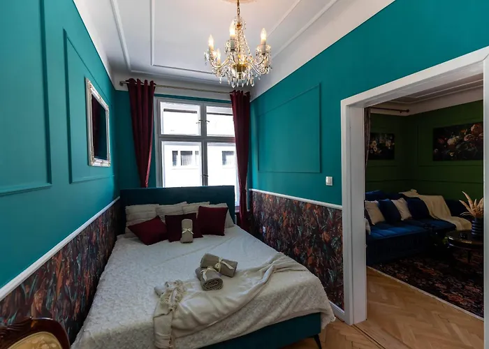 New, Stylish And Spacious *