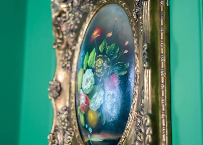 New, Stylish And Spacious *